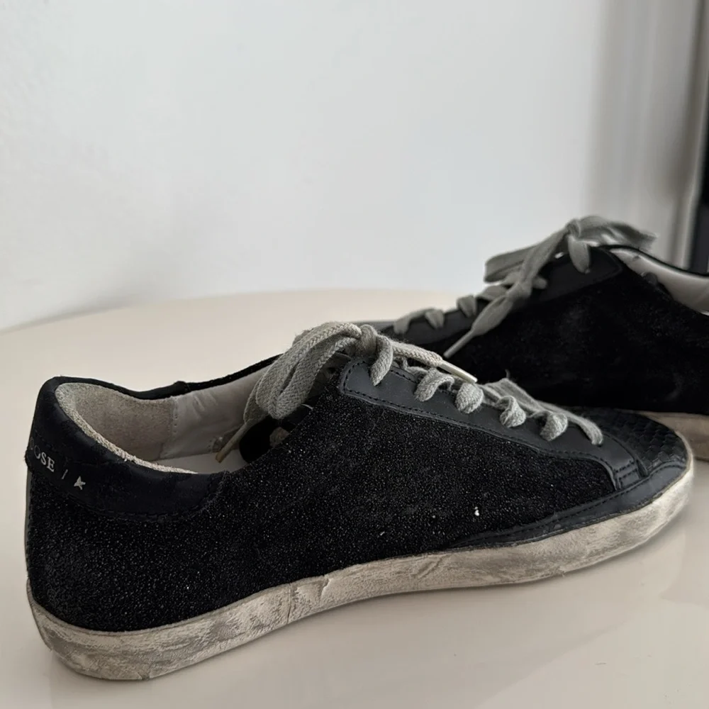 Golden Goose PRIVATE EDT Size 35 Sneakers in Excellent Condition